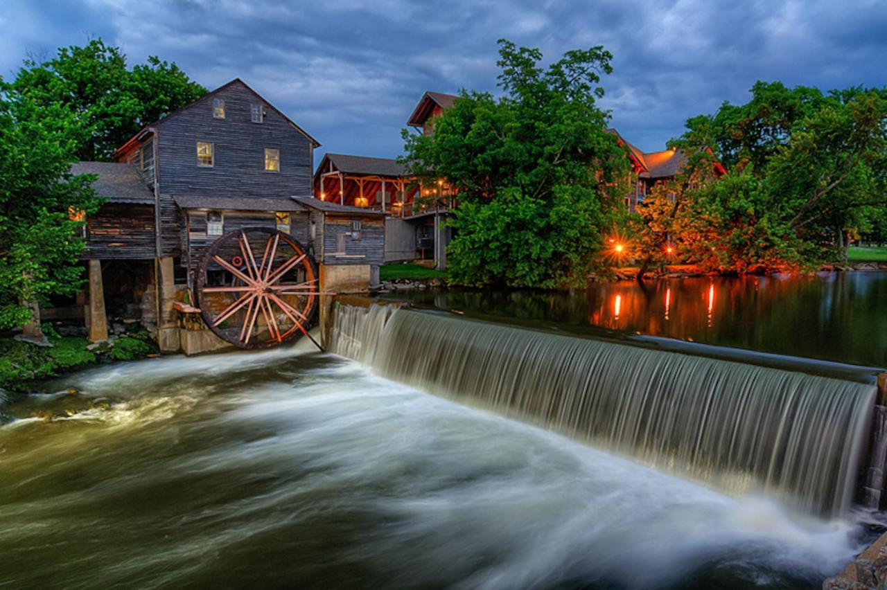 פיג'ן פורג' Forever Yours, Hot Tub, 1089 Of Free Attraction Tickets For Each Paid Day, Dollywood And More מראה חיצוני תמונה